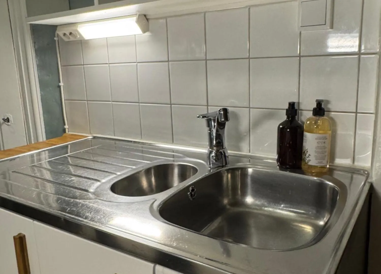 Your Chic Vibrant Apt Helsinki Finland